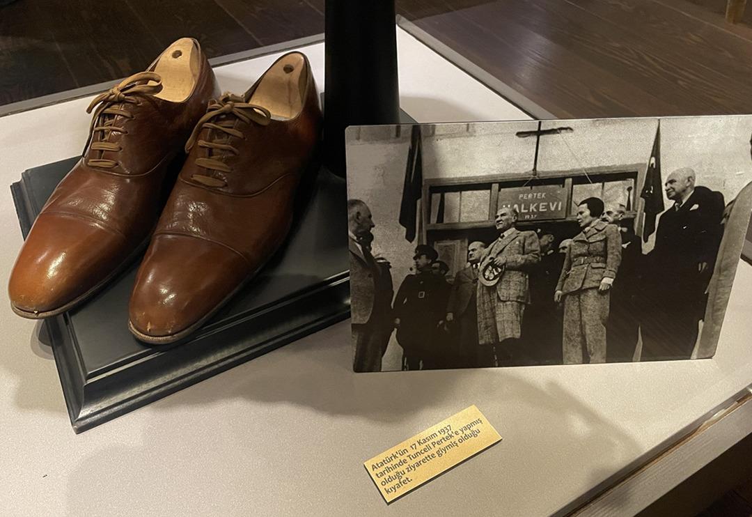 İlk kez g&ouml;receksiniz! Atat&uuml;rk'&uuml;n bug&uuml;ne kadar sergilenmemiş 31 kişisel eşyası