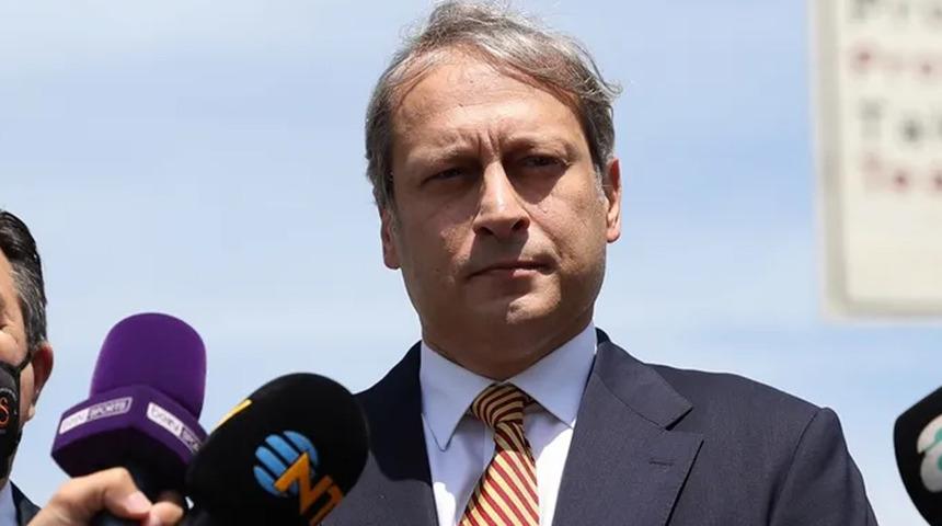 Burak Elmas: Kulübü borç batağına bizler soktuk