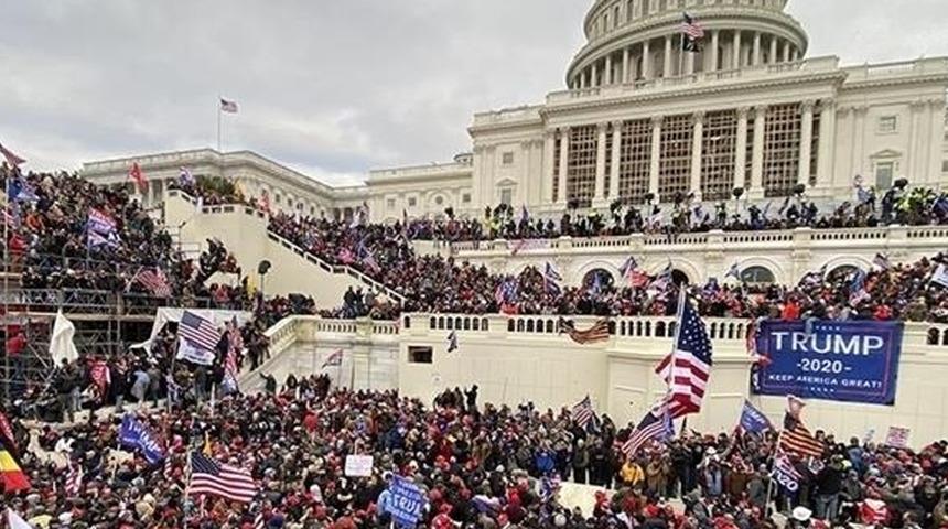 ABD’de Kongre baskınına katılan "QAnon Şamanı" hakkında 51 ay hapis istendi