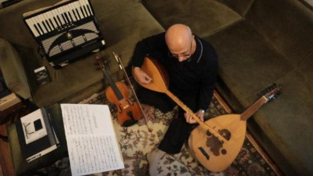 Alzheimer korkusundan 5 enstrüman çalmayı öğrendi: Ölümü beklemeyin