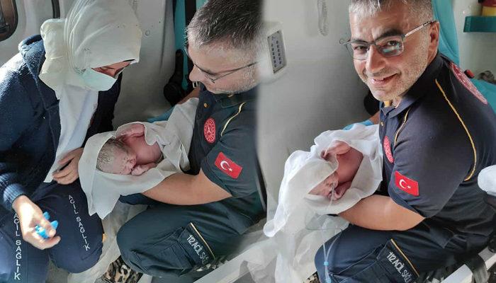 Hastane yolunda mucize: Sancıları başlayan anne ambulansta doğum yaptı