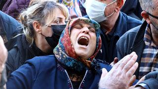 Samuray kılıcıyla öldürülen Başak'ın cenazesinden ağıtlar yükseldi