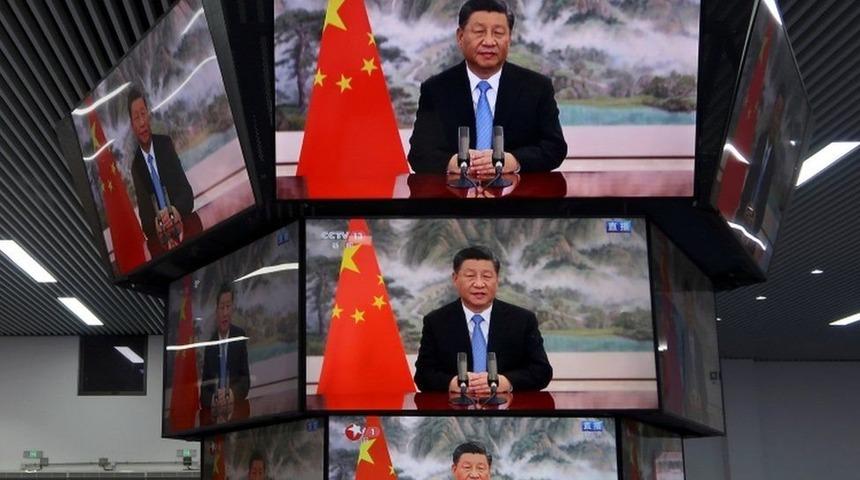 &Ccedil;in Devlet Başkanı Şi Jinping, Mao benzeri bir stat&uuml;ye ulaşarak konumunu sağlamlaştırdı