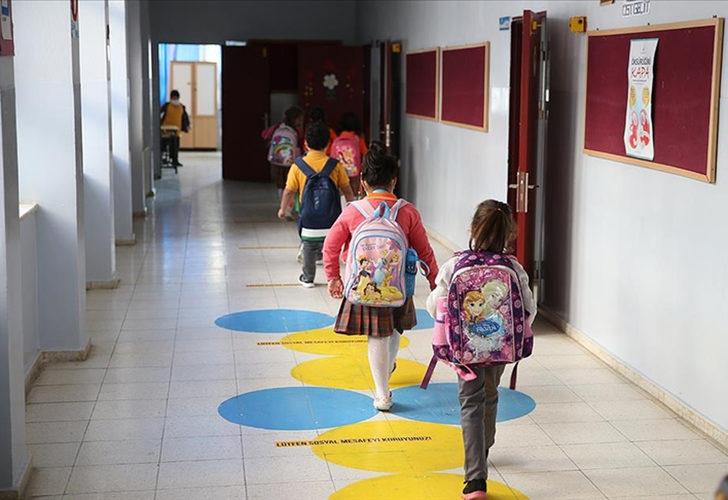 Son Dakika: Yüz yüze eğitime ara verilecek mi? Milli Eğitim Bakanı Özer'den flaş açıklama