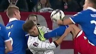 Goretzka'ya yapılan faul yürekleri ağza getirdi! Hofer'in kendisi bile inanamadı