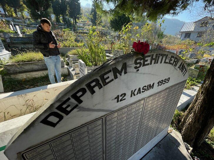 Düzce depreminde hayatını kaybedenler mezarları başında anıldı G5