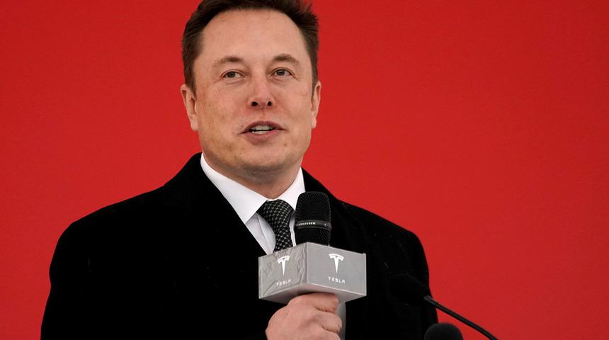 Görüntüsü sızdı: Elon Musk, Apple'a rakip oluyor! Satın alır mısınız?