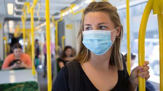 Ülkede vaka sayısında rekor! Aşı olmayanlara sokağa çıkma yasağı geliyor