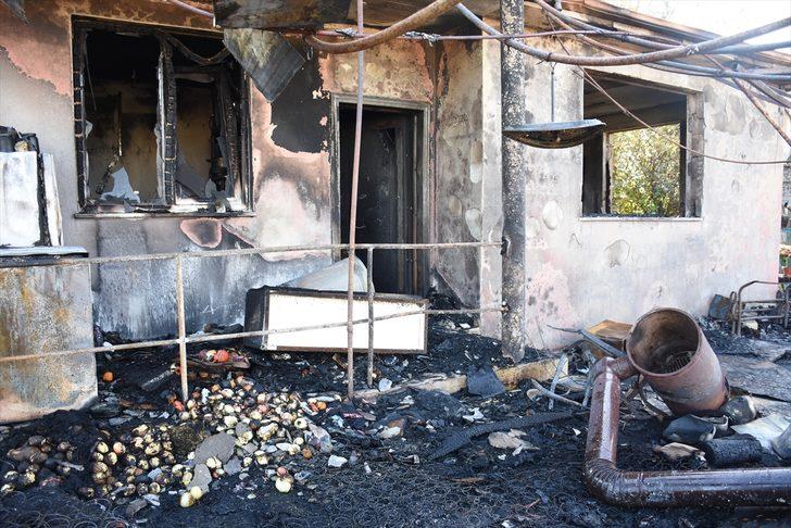 Bartın'da evde çıkan yangında bir kişi öldü, 6 kişi dumandan etkilendi G1