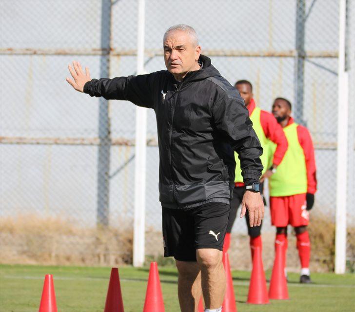 Sivasspor, Medipol Başakşehir maçının hazırlıklarına devam etti G5