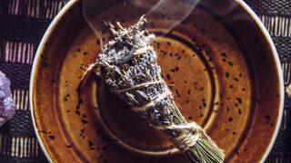 Meğer evde de yapılıyormuş! Evdeki doğal malzemelerle tütsü yapımı