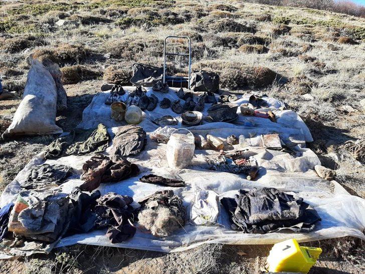 Sivas'ta terör örgütüne ait sığınak ve yaşam malzemesi bulundu G3