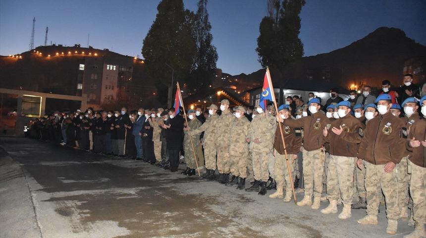 Kanser tedavisi gördüğü hastanede hayatını kaybeden uzman çavuş son yolculuğuna uğurlandı