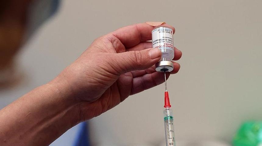 Aşı karşıtlarından e-posta ile sabotaj girişimi: İğnenin acısını onlar da hissetsin