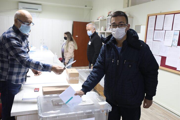 Trakya'da yaşayan çifte vatandaşlar, Bulgaristan'daki seçimler için oy kullanmaya başladı G5