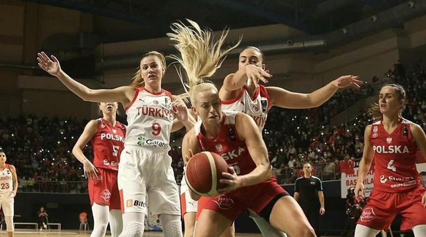 A Milli Kadın Basketbol Takımı'mız Polonya'yı 52-41 mağlup etti!