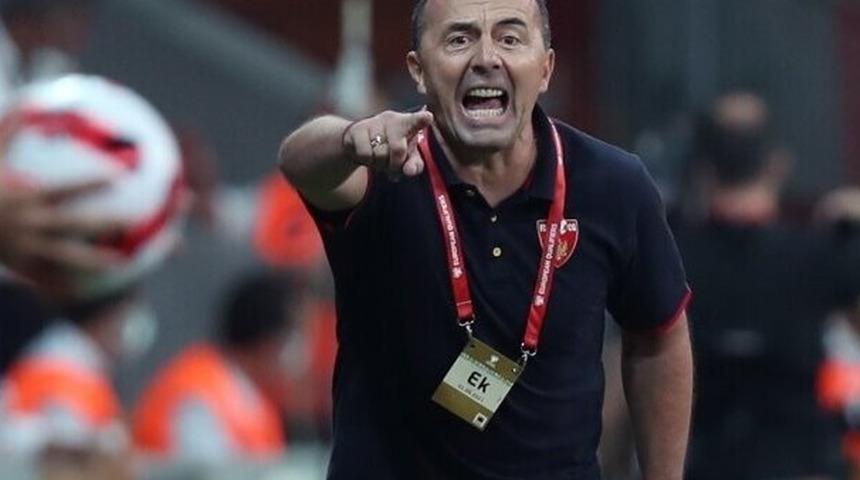 Karadağ'ın hocasından olay sözler: Türkiye'den puan alacağız