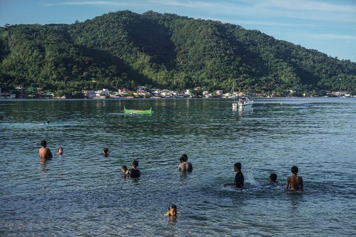 Filipinler'de yeni koronavirüs kararı! Kısıtlamaları gevşetiyor G1