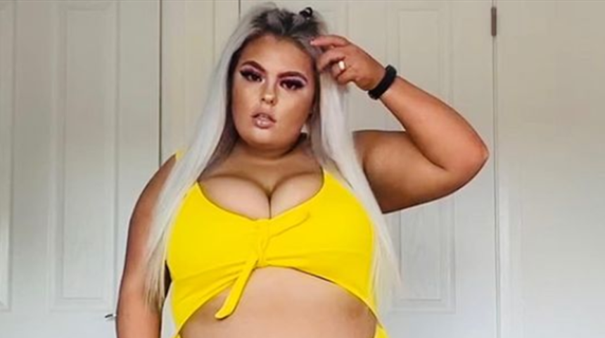 Olumsuz yorumlara meydan okudu! Kilolarını eleştirenlere jakuzi pozuyla cevap verdi