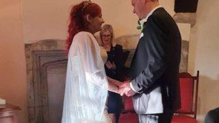 Bir daha asla yürüyemeceğini söylediler! Gerçek aşkı bularak bütün kalıpları yıktı