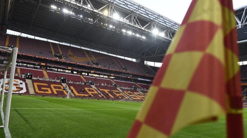 Galatasaray taraftarından çılgın talep! 