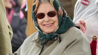 Kraliçe Elizabeth yine törene katılamadı