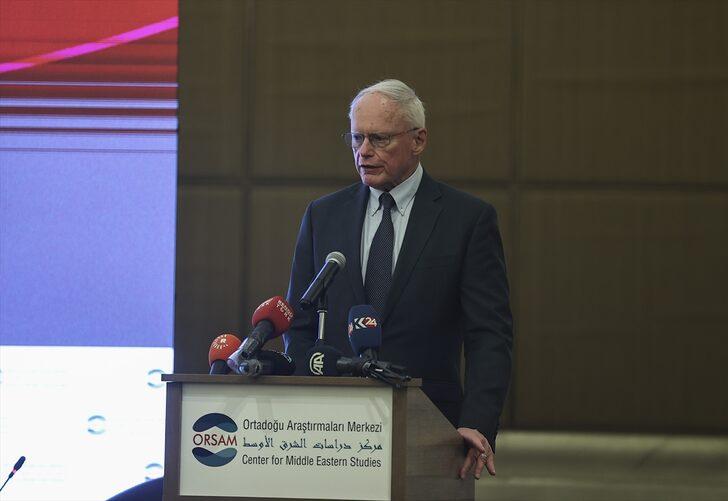 ABD'nin eski Suriye Özel Temsilcisi Jeffrey, "Suriye’nin Geleceği" panelinde konuştu: G2