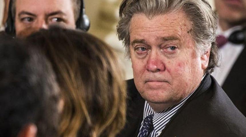 Trump'ın danışmanı FBI'ya teslim oldu