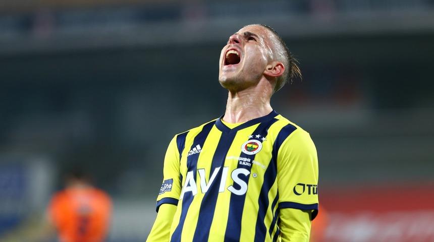 Pelkas Fenerbahçe'den ayrılıyor mu? Menajeri konuştu