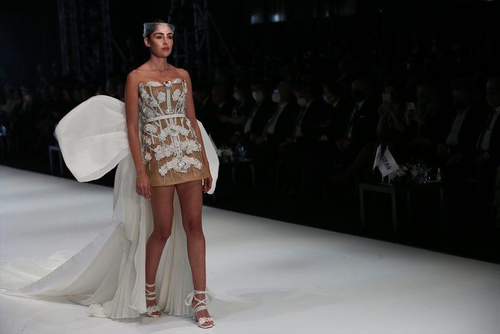 Gelinlik sektörü temsilcileri, İzmir'deki fuarda buluştu G3