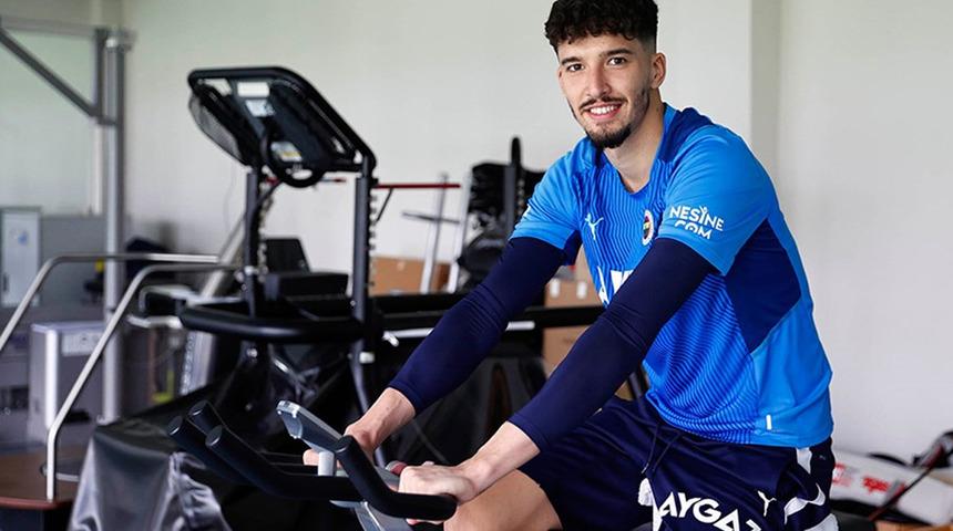 Fenerbahçe'den Altay Bayındır ve Luiz Gustavo müjdesi