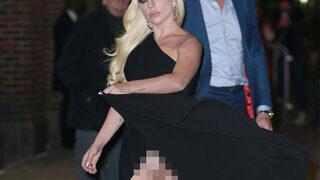 Lady Gaga bunu daha önce de yaptı! Rüzgar esince her şeyi meydana çıktı 