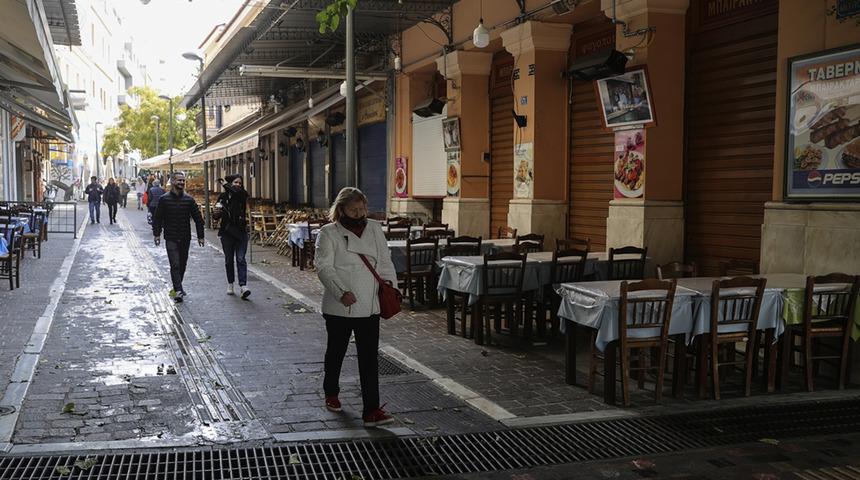 Komşuda Covid-19 vaka sayıları kontrol altına alınamadı, kısıtlama kepenk kapattırdı