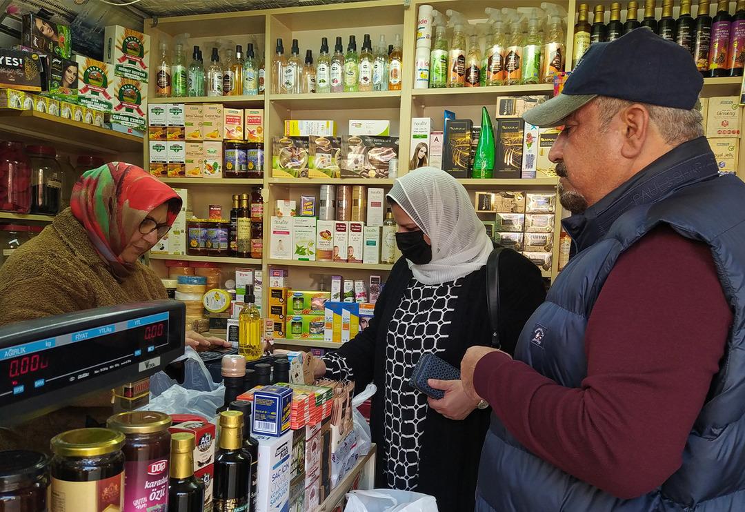 15 TL'ye satılıyor, Araplar kapış kapış alıyor! Kelliğe ve sa&ccedil; d&ouml;k&uuml;lmesine &ccedil;&ouml;z&uuml;m