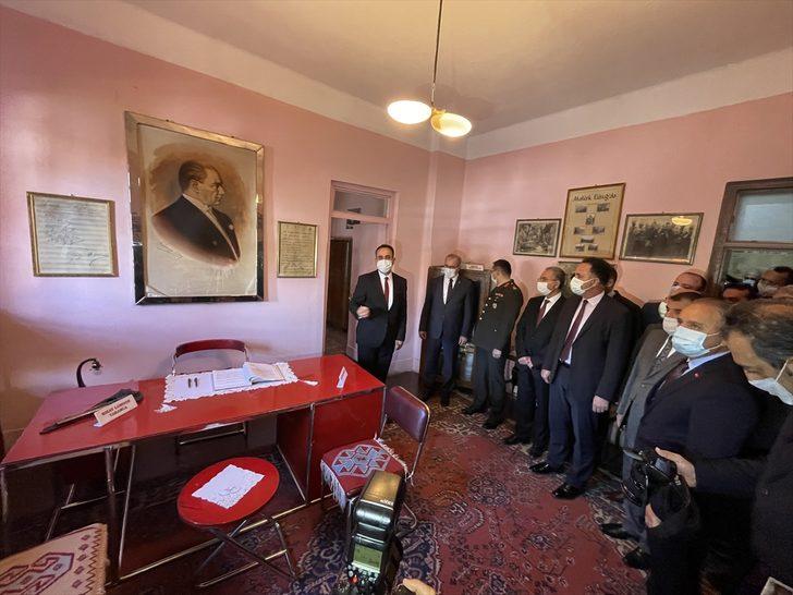 Ulu Önder Atatürk'ün Elazığ'a gelişinin 84. yıl dönümü törenle kutlandı G2