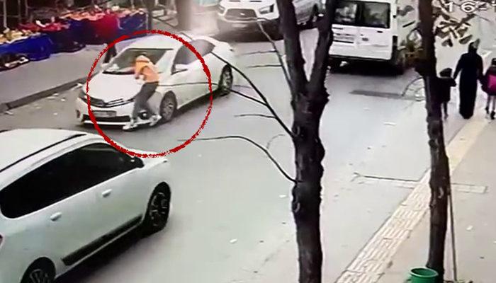 Esenyurt'ta feci kaza! Otomobilin çarptığı çocuk ölümle burun buruna geldi