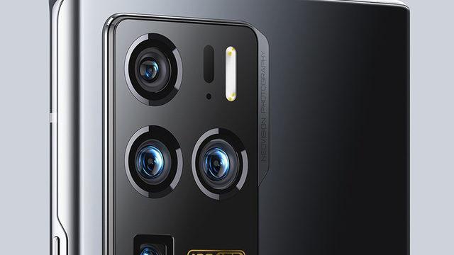ZTE'nin yeni telefonu dünyada bir ilk olacak!