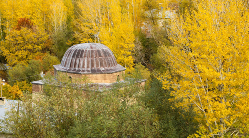 Van’daki 311 yıllık yalnız cami fotoğraf tutkunlarının yeni adresi oldu! İlgi her geçen gün artıyor