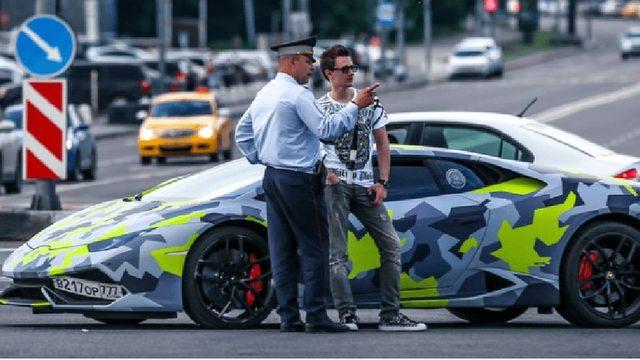 Maksim Yakubets kendine özel yaptırdığı bir Lamborghini kullanıyor.