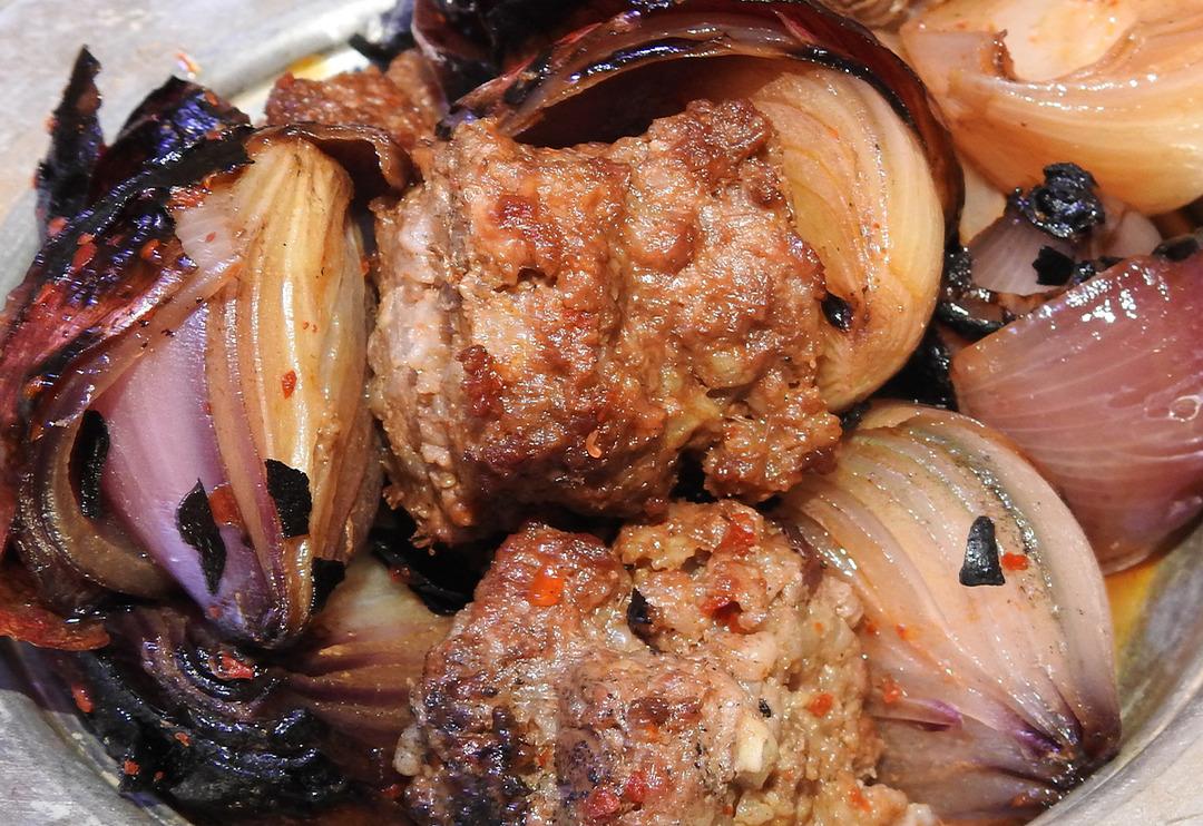 Doğal antibiyotik Gaziantep'in soğan kebabı adeta şifa deposu! Bilen menüde olmasa bile istiyor