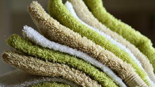 Çamaşırların dokusunu bozmadan yumuşacık tutmak için ipuçları