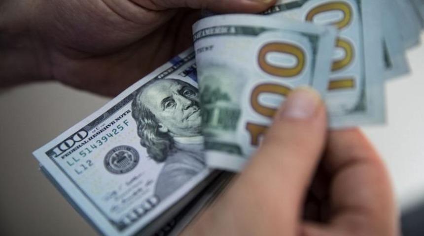 Dolar: TL 2021'de y&uuml;zde 30'dan fazla değer kaybetti, kur krizinden bahsetmek m&uuml;mk&uuml;n m&uuml;?