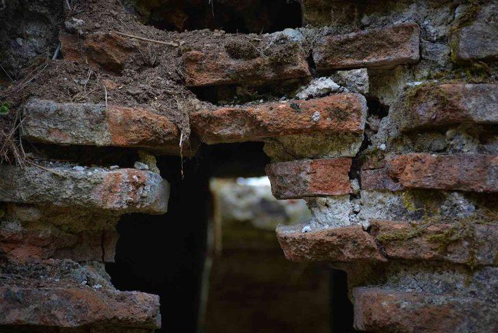 Kocaeli'de toprak altında bulunan hamamın 19. yüzyıldan kaldığı ortaya çıktı G1