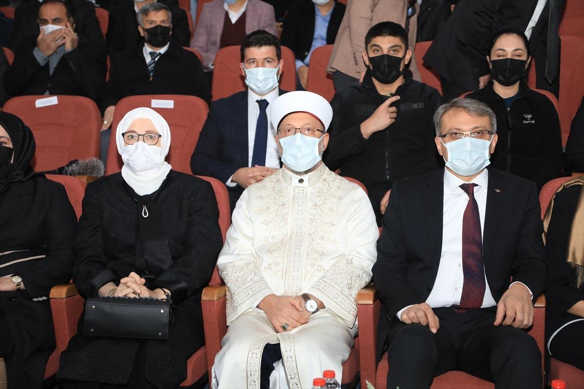 Diyanet İşleri Başkanı Erbaş, Bing&ouml;l &Uuml;niversitesinin akademik yıl a&ccedil;ılışında konuştu: