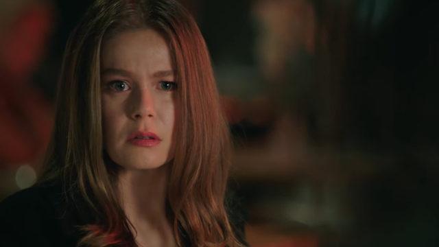 Camdaki Kız 20. son bölümde Nalan'ı yıkan olay! Babası Adil'i, eşi Sedat'ın yasak aşkı Cana ile yakaladı