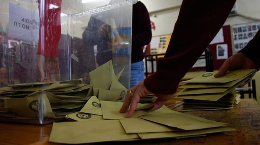 Üçüncü (Sol) ittifak geliyor! Halkların Demokratik Partisi (HDP), Türkiye İşçi Partisi (TİP) ile Sol Parti harekete geçti