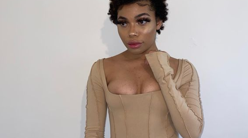 Kendisine güvensiz hissettikten sonra dudak dolgusuna bağımlı olan Glammah, değişimiyle şaşırttı