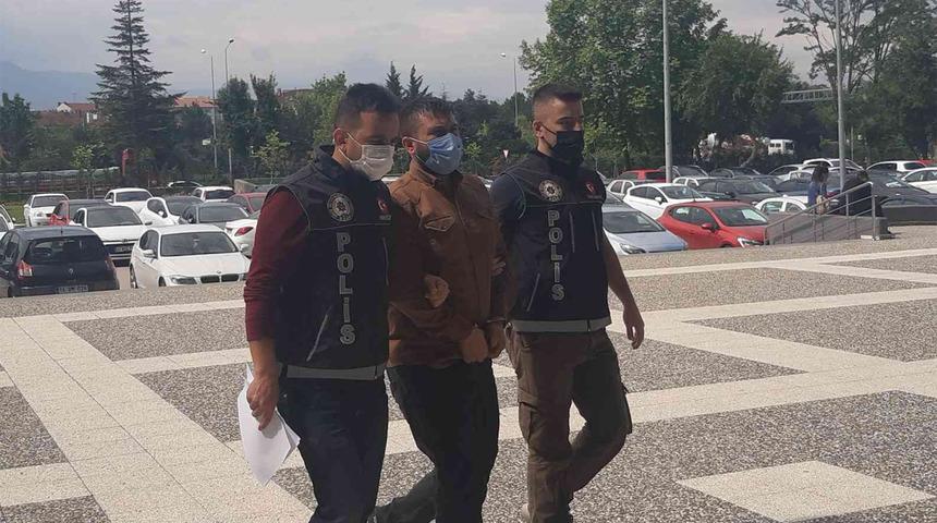 7 kilo esrarla yakalandı, savunması şaşırttı: İlk işimde başarısız oldum