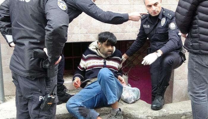 Bursa'da hareketli dakikalar! Polise bıçakla saldırdı, bacağından vuruldu