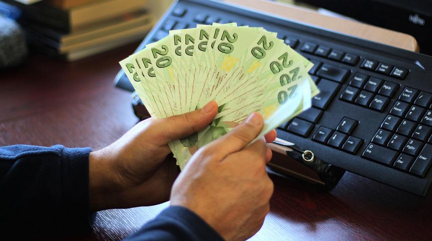  Geçen ay görevden alınmıştı! Eski Merkez Bankası yöneticisinden Türk Lirası çağrısı